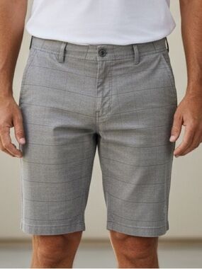 Hang Ten Men's Gray Plaid Flat Front Shorts